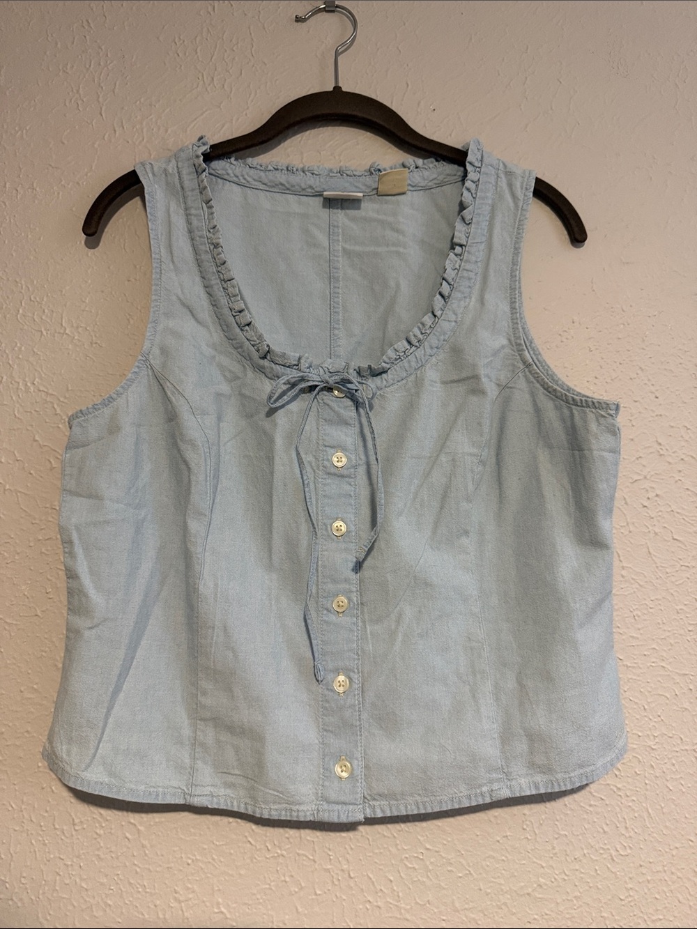 Levi's Light Blue Sleeveless Chambray Top